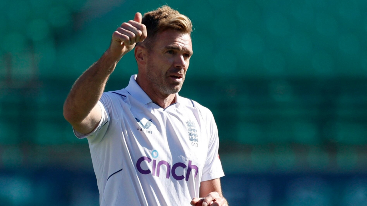 James Anderson bowling in a cricket match.